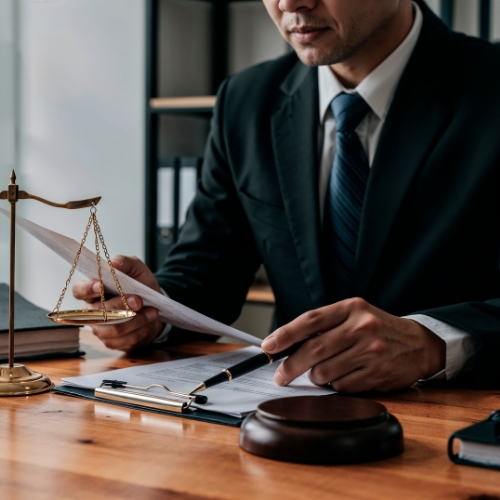 Consulenza legale con avvocato penalista Acireale